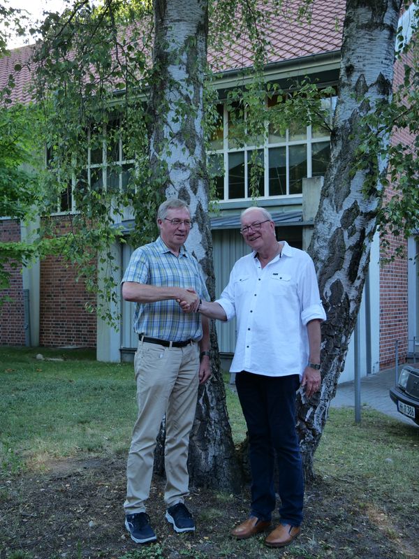 Amtsübergabe von Peter Kuczora an Gerd Lembke 